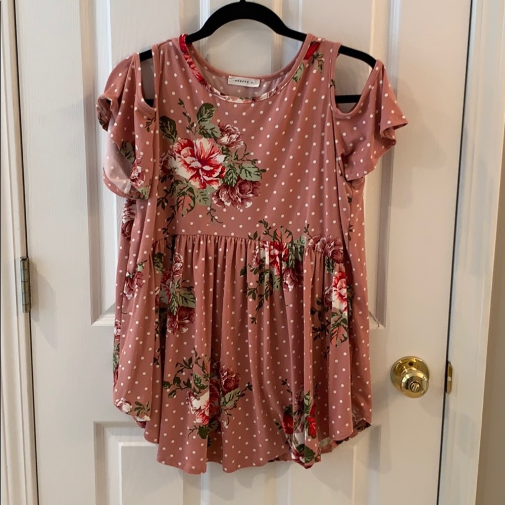Cold shoulder top